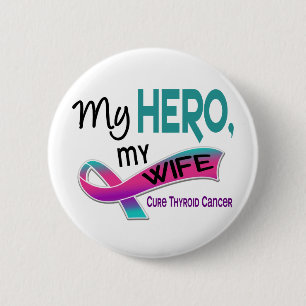 Badge Rond 5 Cm Cancer de la thyroïde MON HÉROS MON ÉPOUSE 42