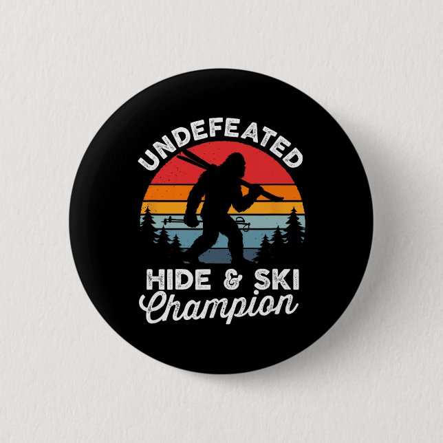 Badge Rond 5 Cm Champion de cache et de ski invaincu Bigfoot drôle (Devant)