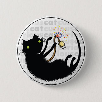 Badge Rond 5 Cm Chat curieux avec le fil