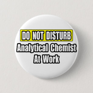 Badge Rond 5 Cm Chimiste Analytique Au Travail