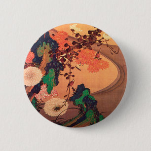 Badge Rond 5 Cm Chrysanthèmes par un ruisseau avec des rochers (1
