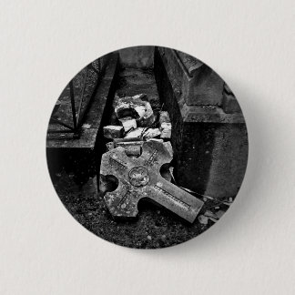 Badge Rond 5 Cm Croix du cimetière gothique