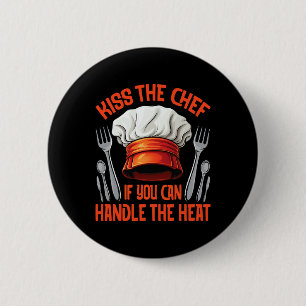 Badge Rond 5 Cm Cuisinier Kiss Passionné de cuisine Gril Fumoir 