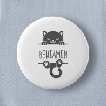 Badge Rond 5 Cm Cute Chat Noir Pékin derrière Nom Personnalisé 2<br><div class="desc">Illustration simple d'un mignon chat noir regardant de derrière une cloison. Customisez avec le nom de votre enfant.</div>