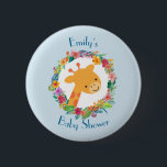 Badge Rond 5 Cm Cute Giraffe avec un Baby shower de couronne fleur<br><div class="desc">Un badge de bouton épingle pour un baby shower avec l'illustration d'un joli visage de girafe souriant,  entouré d'une couronne de fleurs d'aquarelle tropicale. Coloré et mignon.</div>
