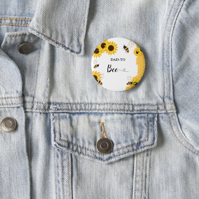Badge Rond 5 Cm DAD To Bee baby shower (En situation)