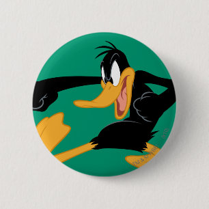 Badge Rond 5 Cm DAFFY DUCK™ Swinging a Punch