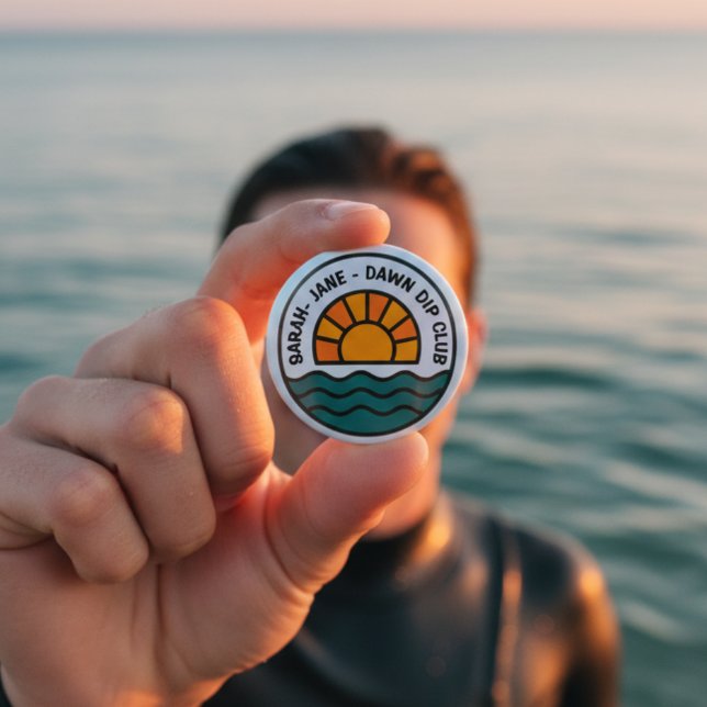 Badge Rond 5 Cm Dawn Dip Club – Sunrise Wild Swimmer Design (Créateur téléchargé)