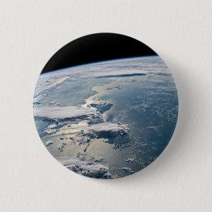Badge Rond 5 Cm Des Nuages Autour De Sumatra, Indonésie.