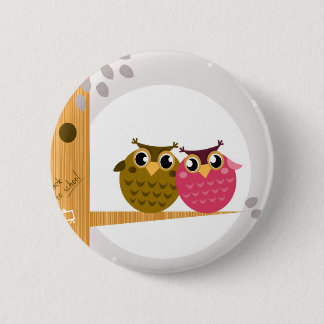 Badge Rond 5 Cm Deux hiboux d'amour sur l'arbre avec la lune