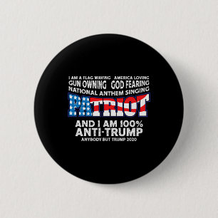 Badge Rond 5 Cm Drapeau Agitant Rouge Blanc Et Bleu Anti Trump