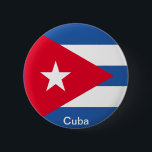 Badge Rond 5 Cm Drapeau du Cuba<br><div class="desc">Le drapeau du Cuba a été adopté le 20 mai 1902, contenant un champ avec trois rayures bleues et deux rayures blanches, et une triangle équilaterale rouge à la grue avec une étoile dirigée par 5 blancs. Le drapeau du Cuba a été conçu en 1848 pour le mouvement de libération,...</div>