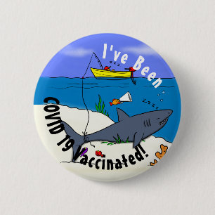 Badge Rond 5 Cm Drôle requin couché et dessin animé de pêche