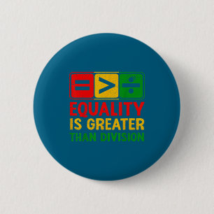 Badge Rond 5 Cm Égalité Supérieure à la Division Design Noir