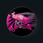 BADGE ROND 5 CM ELÉGANT PEACOCK EN ROSE, FUCHSIA, NOIR<br><div class="desc">Design numérique par Bulgan Lumini. Partie de la nouvelle collection ARCADIA.</div>