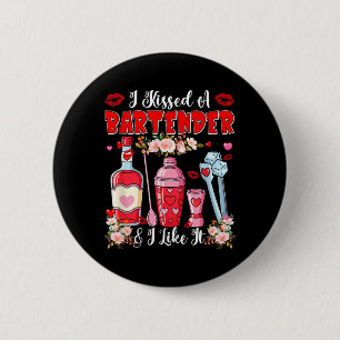 Badge Rond 5 Cm Embrassé un barman comme la Saint-Valentin drôle