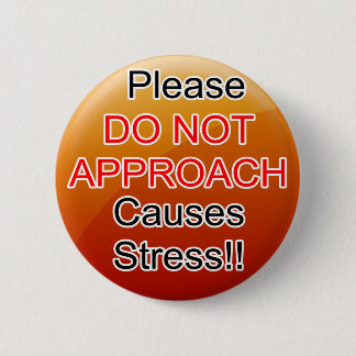 Badge Rond 5 Cm Entretenez la gelée d'orange d'aides de chien