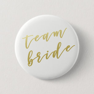 Badge Rond 5 Cm Épouse d'équipe Faux Gold Script Blanc