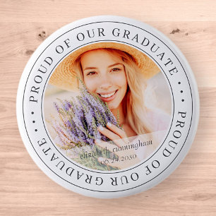 Badge Rond 5 Cm Fière de notre Graduate 20XX Modern Graduation Pho