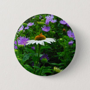 Badge Rond 5 Cm Fleur de cône blanc, fleurs pourpres et papillon