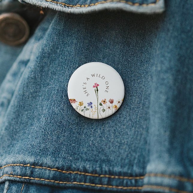 Badge Rond 5 Cm Fleur sauvage colorée Elle est un Anniversaire sau (Créateur téléchargé)