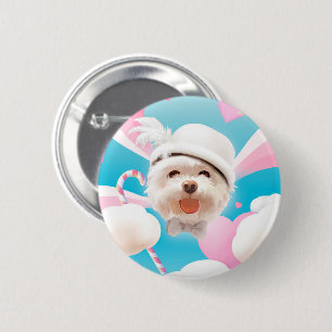 Badge Rond 5 Cm Fluffy Dog avec Casquette blanc