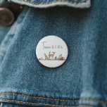 Badge Rond 5 Cm Forêt Woodland Animaux Genre Revela Team Girl<br><div class="desc">Présentez notre bois de forêt animaux genre révéler le bouton de l'équipe fille - parfait pour une célébration mignonne et fantasque! Doté d'un thème moderne de forêt aquarelle avec d'adorables créatures comme le renard, l'ours brun, le lapin et le cerf, il est parfait pour une douche sans rapport avec le...</div>