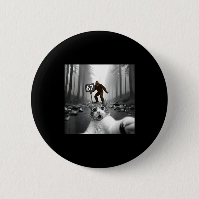 Badge Rond 5 Cm Funny Cat Selfie With Bigfoot 67 Six Seven Meme Me (Devant)