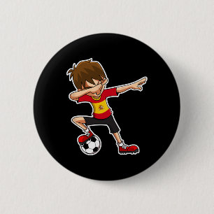 Badge Rond 5 Cm Garçon de football en Espagne qui fait Dabbing, En