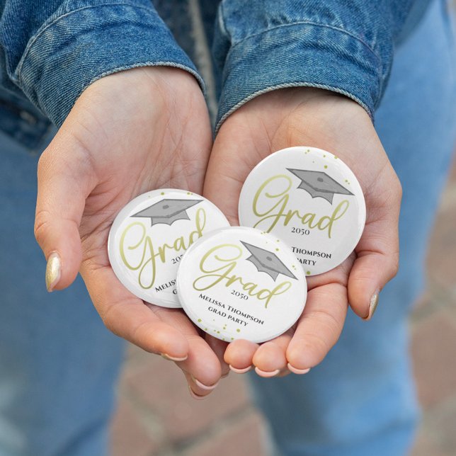 Badge Rond 5 Cm Graduate Grad Gold Graduation Script Party (Custom script graduation button favor for Class of celebration and party fun. 🎓✨)