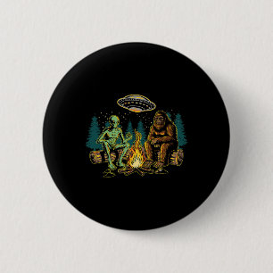 Badge Rond 5 Cm Grand Camping Car de Feu de Camp de Bigfoot Alien