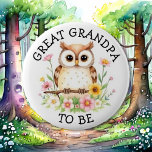 Badge Rond 5 Cm Grand grand-père | Baby shower à thème Woodland<br><div class="desc">Les créatures de bois thème Grand grand-père à être bouton baby shower. Illustration d'aquarelle douce d'une chouette assise sur une branche entourée de fleurs.</div>