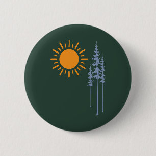 Badge Rond 5 Cm Graphisme de randonnée entre les arbres