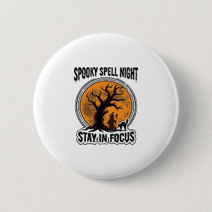 Badge Rond 5 Cm Graphisme sorcière d'Halloween vintage et chat noi