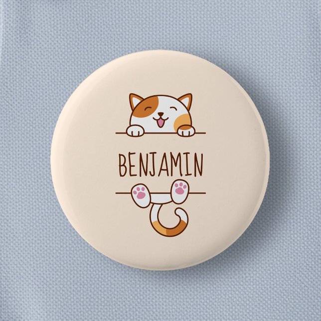 Badge Rond 5 Cm Happy Calico Cat Peeking behind Custom Name (Créateur téléchargé)