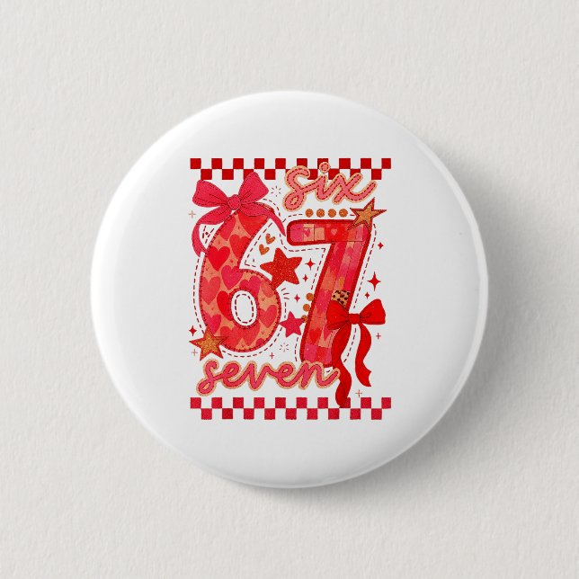 Badge Rond 5 Cm Hugvyn Six Seven Valentine 6 7 Meme Checkered Coqu (Devant)