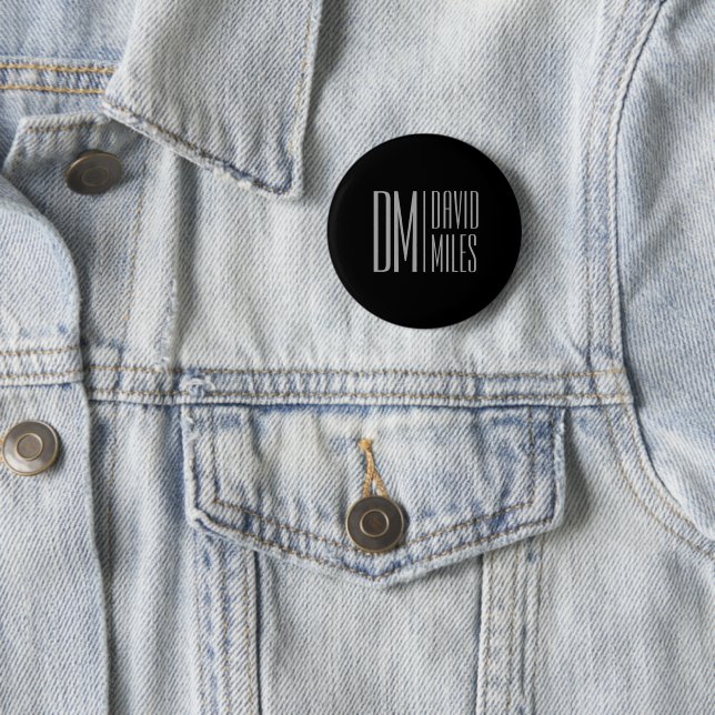 Badge Rond 5 Cm Initiales et logo de nom gris minimal et moderne é (En situation)