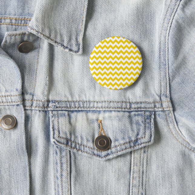 Badge Rond 5 Cm Jaune Zigzag, Jaune Chevron, Motif géométrique (En situation)