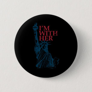 Badge Rond 5 Cm Je suis avec sa statue de la Liberté Kamala Harris