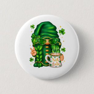 Badge Rond 5 Cm Joli gnome de la Saint-Patrick buvant du café