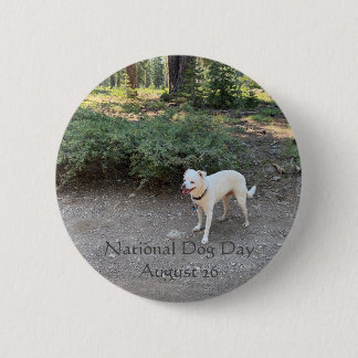 Badge Rond 5 Cm Journée nationale des chiens 26 août