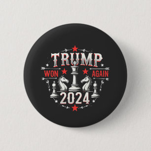 Badge Rond 5 Cm La Fière Maga Trump remporte à nouveau la Journée 