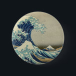 Badge Rond 5 Cm La grande vague outre de Kanagawa<br><div class="desc">La grande vague outre du bouton de Kanagawa La grande vague outre de Kanagawa, également connu sous le nom de la grande vague ou simplement la vague, est une copie de bois de graveur par l'artiste japonais Katsushika Hokusai. Exemple d'art d'ukiyo-e, elle a été éditée un jour ou l'autre entre...</div>