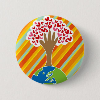 Badge Rond 5 Cm La main de la Terre et Coeurs rouges et roses Arbr