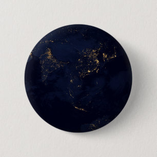Badge Rond 5 Cm La Terre s'illumine la nuit en Asie et en Australi