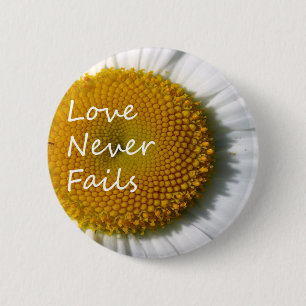 Badge Rond 5 Cm L'amour ne manque jamais Daisy 1 Corinthiens 13