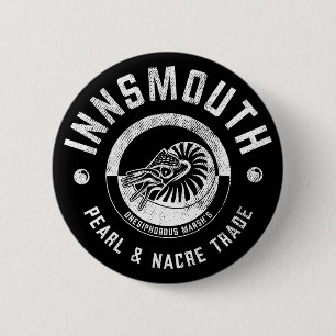 Badge Rond 5 Cm L'artisanat de la perle du marais d'Innsmouth