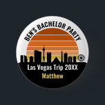 Badge Rond 5 Cm Las Vegas Strip Sunset vacances sur mesure<br><div class="desc">Coutume cool Las Vegas skyline au coucher du soleil bouton ou étiquette de nom pour vos vacances en famille ou voyage de baccalauréat à la ville des lumières. Jouez du lever au coucher du soleil dans cette ville et rappelez-vous avec ce souvenir souvenir.</div>