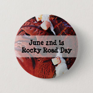 Badge Rond 5 Cm Le 2 juin est National Rocky Road Day Funny Holida