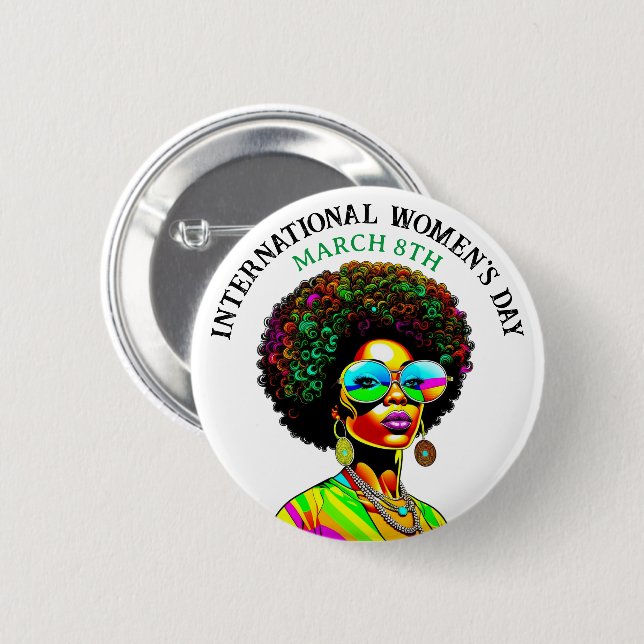Badge Rond 5 Cm Le 8 mars est la Journée internationale de la femm (Devant & derrière)